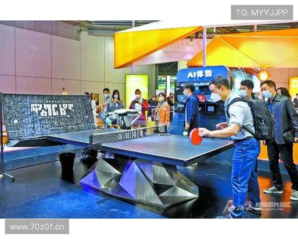 吴越杯嘉兴开幕钰栋机器人送球